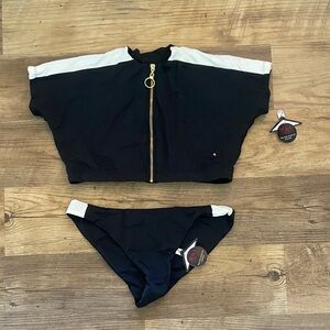 Black & White Zip-Front Bikini Set - Sporty Crop Top